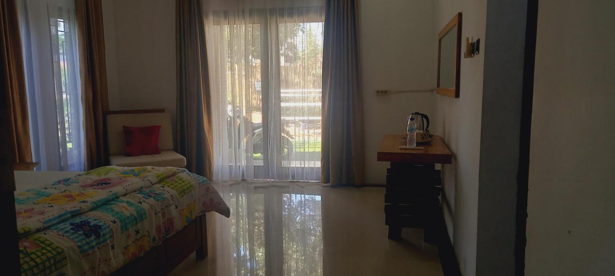Inang Amang Homestay Labuan Bajo Room photo
